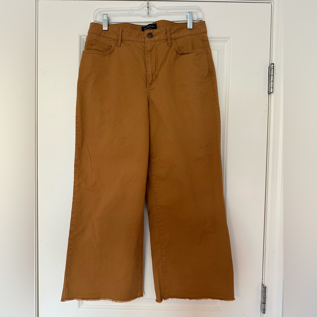 Banana Republic Flare Pants In Tan- Size 4